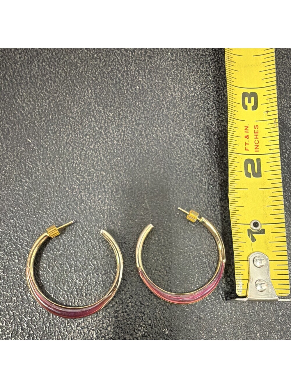 Gold Tone Pink Accent Hoop Earrings Screw Back Closure Round 1.25 in